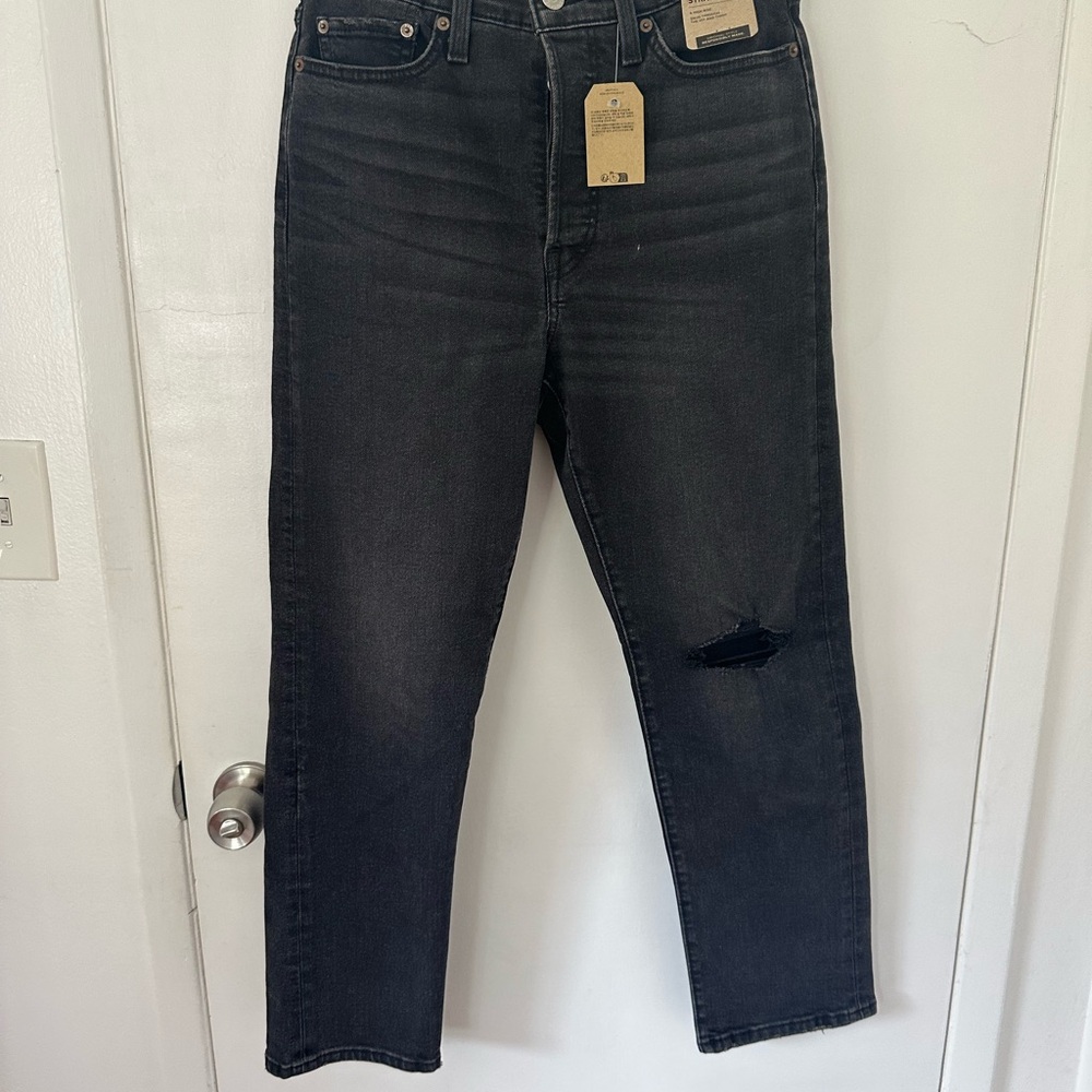 Levi's Wedgie Straight Jeans in Faded Black Wash